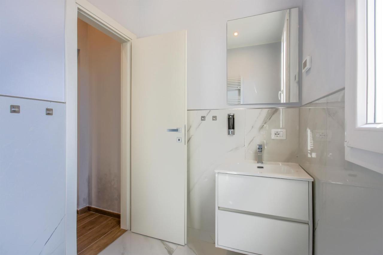 Versilia Mia - Beach At 8Min By Walk! New Rooms! Air Condition! เวียเรจโจ ภายนอก รูปภาพ